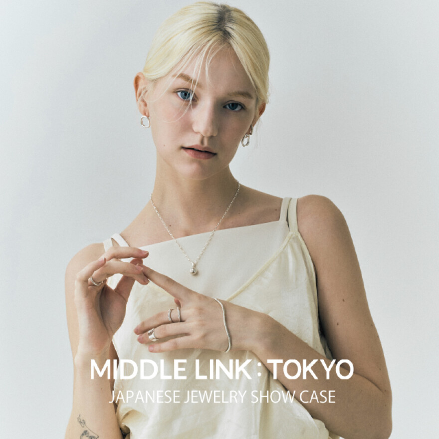 MIDDLE LINK TOKYO JAPANESE JEWELRY SHOW CASE