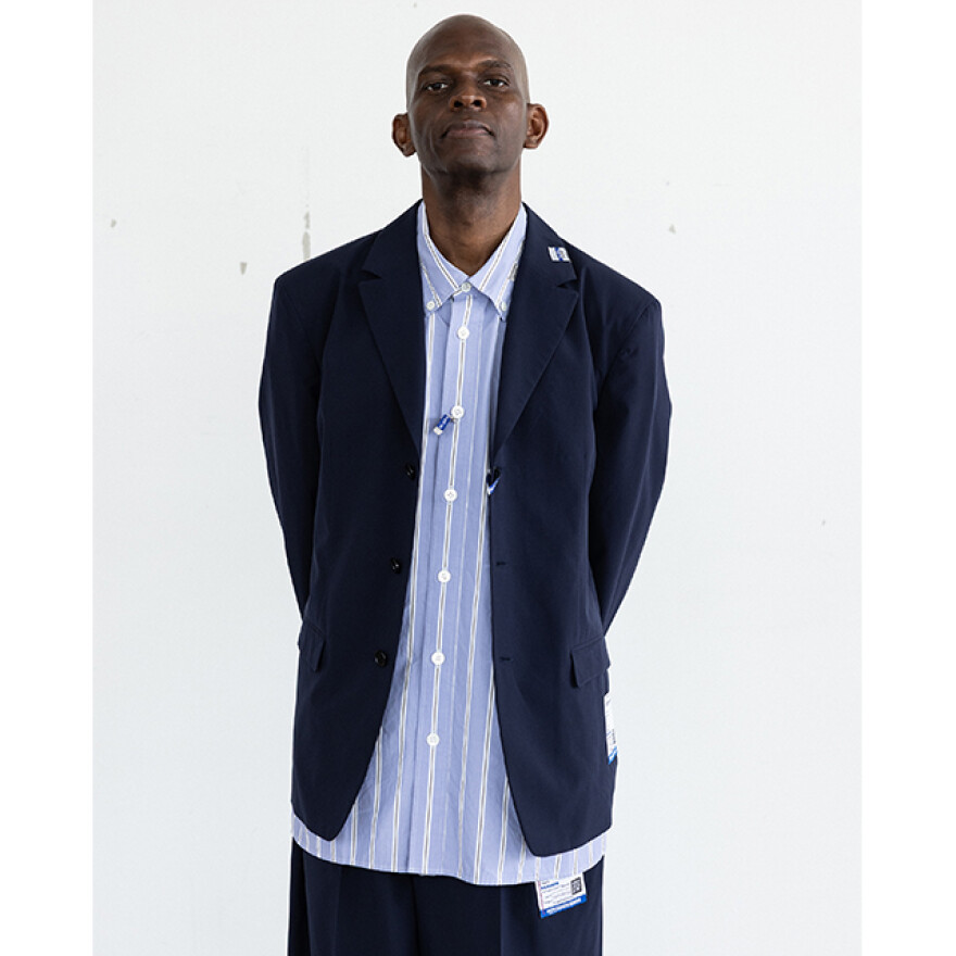 in・stru(men-tal). POP-UP STORE