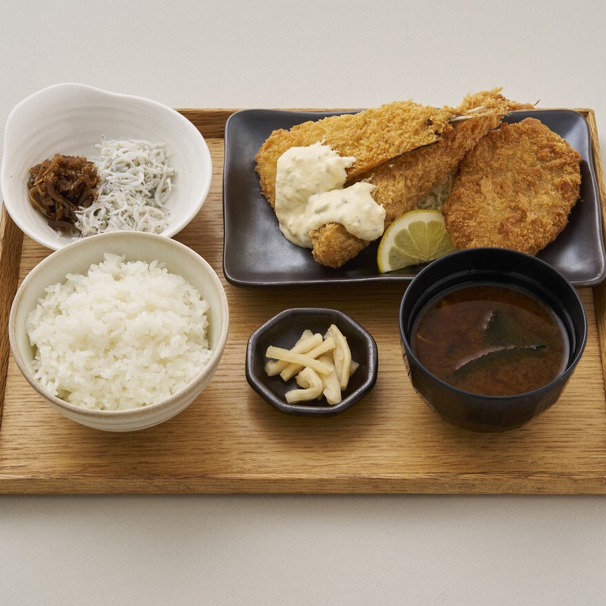 【しらす食堂じゃこ屋七代目山利】夏メニュー開始