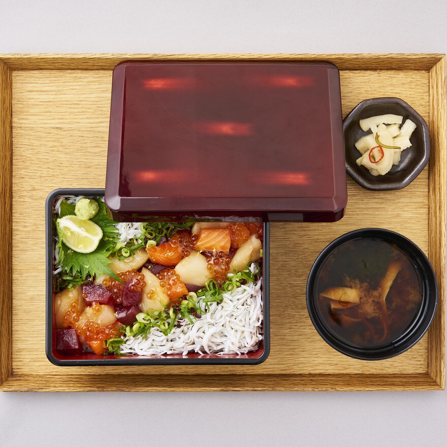 【しらす食堂じゃこ屋七代目山利】夏メニュー開始