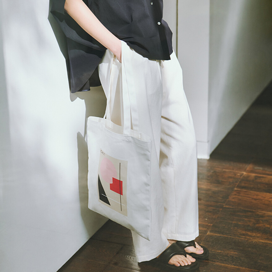 CAST:　POPUP　STORE