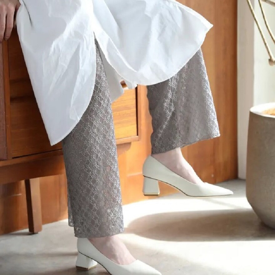 人気のレースレギンスご紹介いたします！