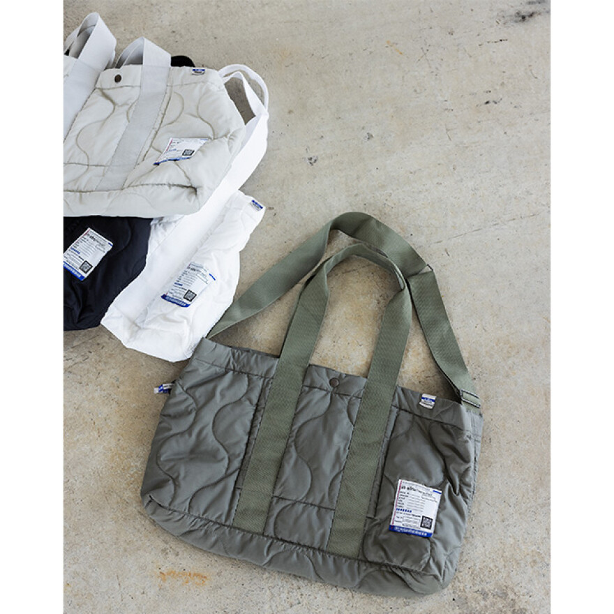 in・stru(men-tal). POP-UP STORE