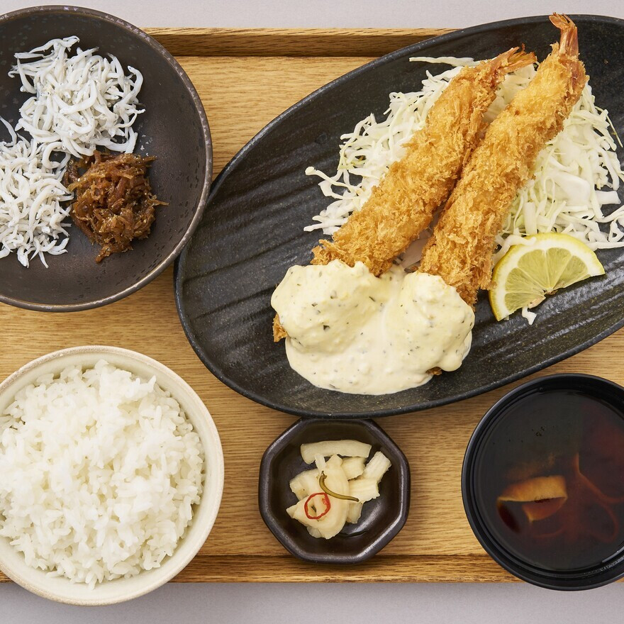 【しらす食堂じゃこ屋七代目山利】月替わりメニュー変更