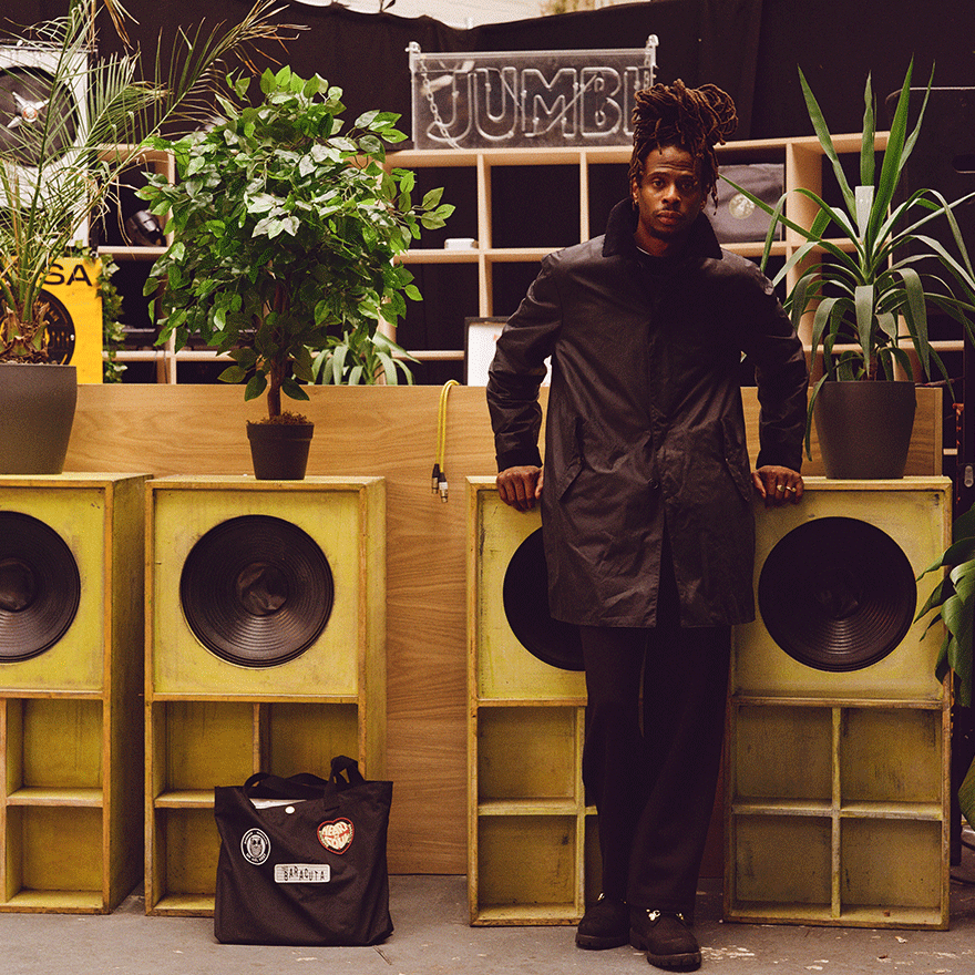 11月4日(火) BARACUTA x Barbour 発売